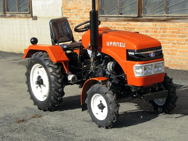 Трактор Уралец